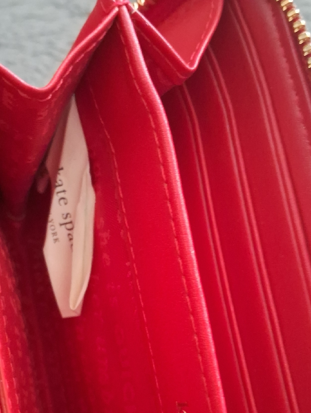 Kate spade Pink and Red Heart Print Zip Wallet,Excellent Condition🎉🎉🎉🎉🎉 - Picture 5 of 9